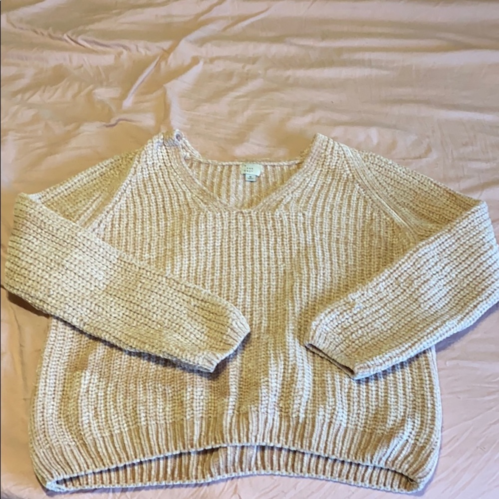 SUPER SOFT sweater!